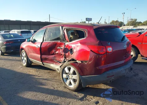 2010 Chevrolet Traverse Ltz из США, поврежденный, VIN 1GNLRHED3AS147567